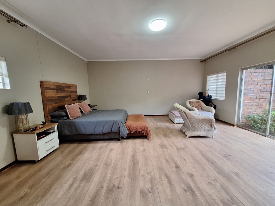 4 Bedroom Property for Sale in Monument Gauteng