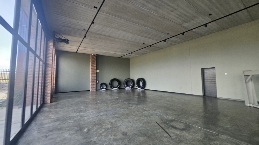 To Let Commercial Property for Rent in Knoppieslaagte Gauteng