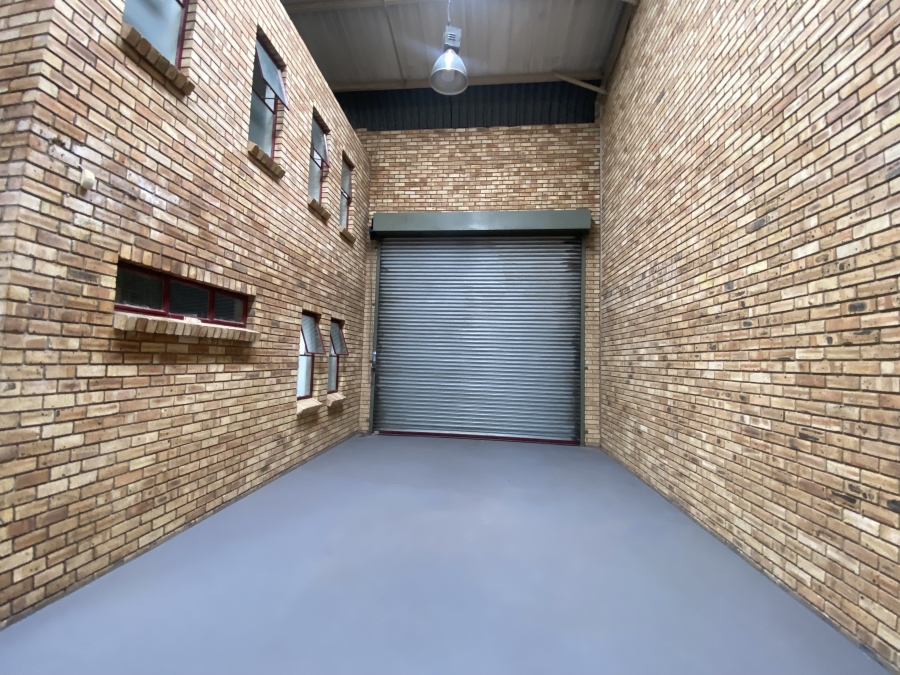 To Let Commercial Property for Rent in Linbro Park Gauteng