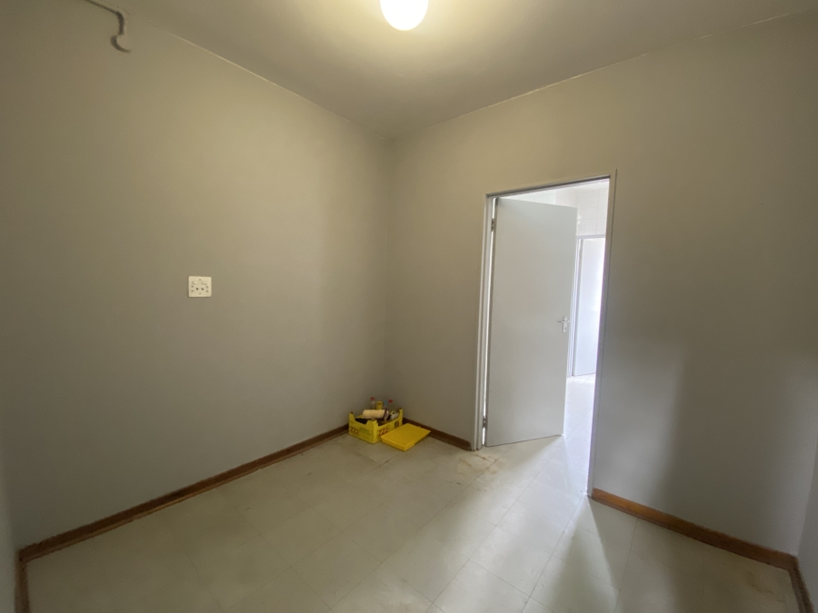 To Let Commercial Property for Rent in Linbro Park Gauteng