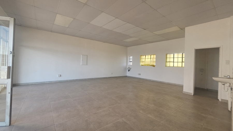 To Let Commercial Property for Rent in Rosslyn Gauteng