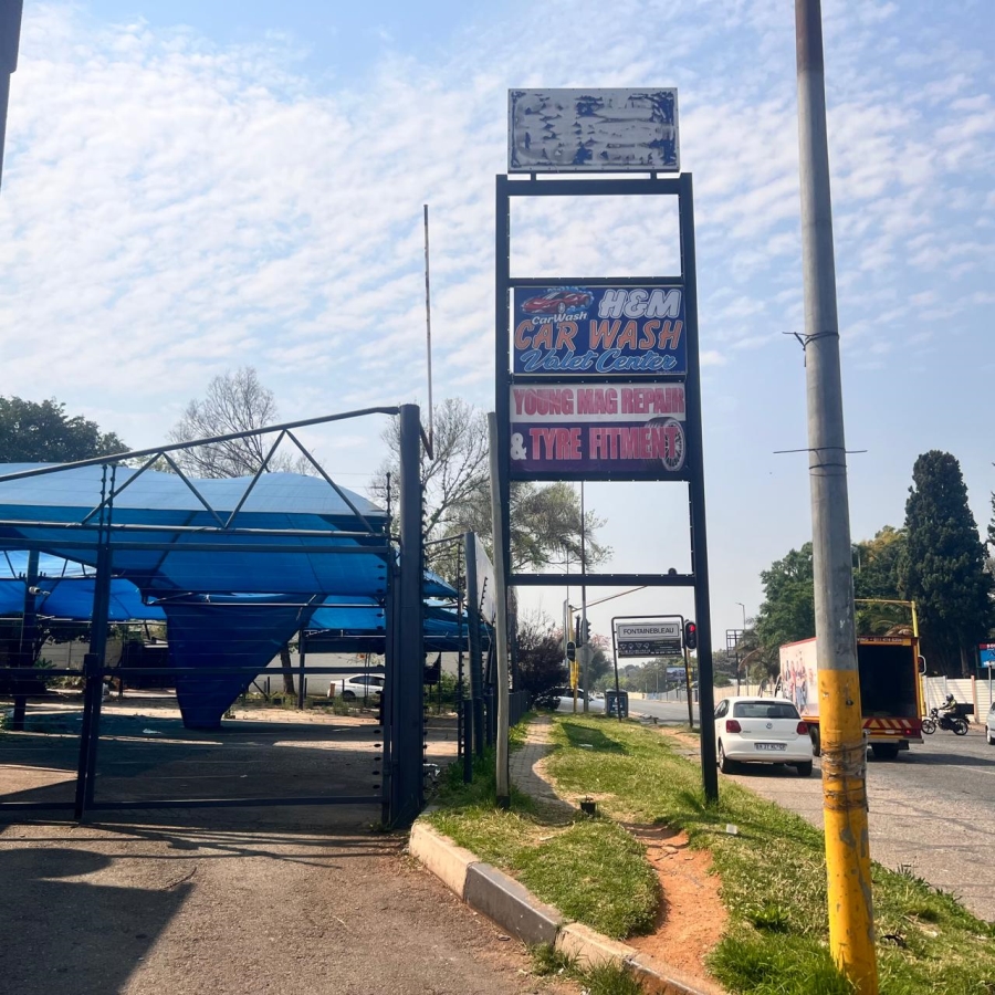 Commercial Property for Sale in Fontainebleau Gauteng