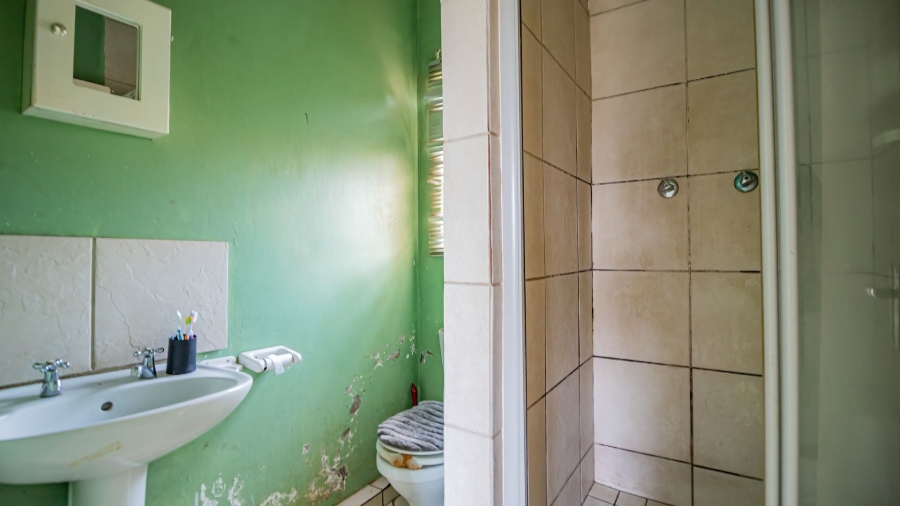 3 Bedroom Property for Sale in Kirkney Gauteng