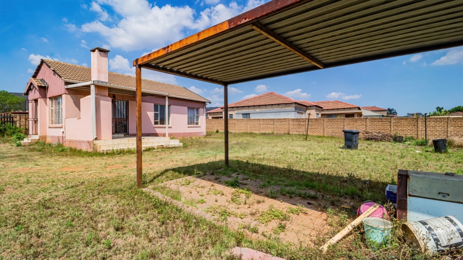 3 Bedroom Property for Sale in Kirkney Gauteng