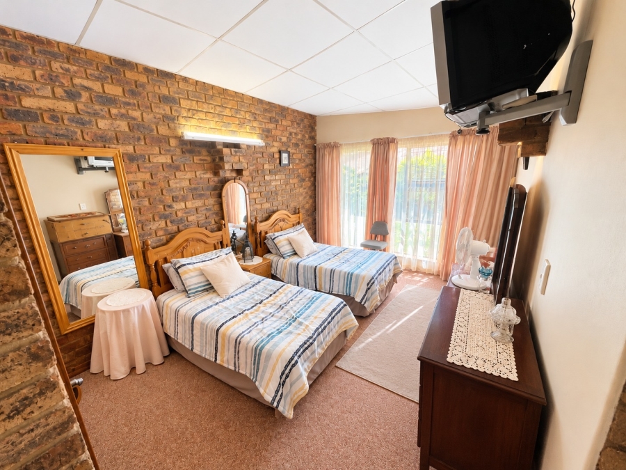 4 Bedroom Property for Sale in Monument Park Gauteng