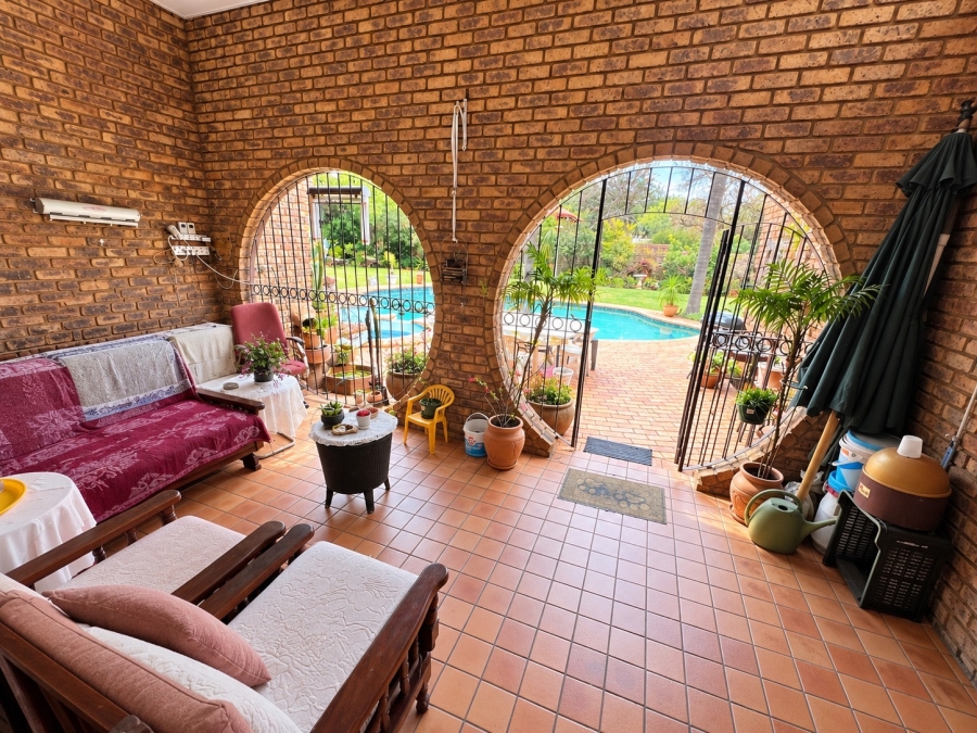 4 Bedroom Property for Sale in Monument Park Gauteng