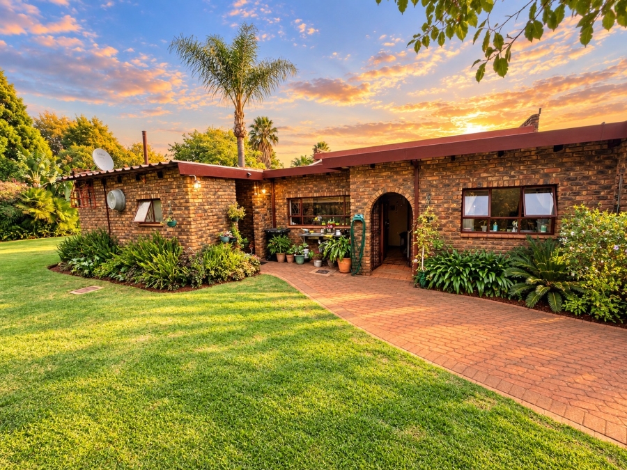 4 Bedroom Property for Sale in Monument Park Gauteng