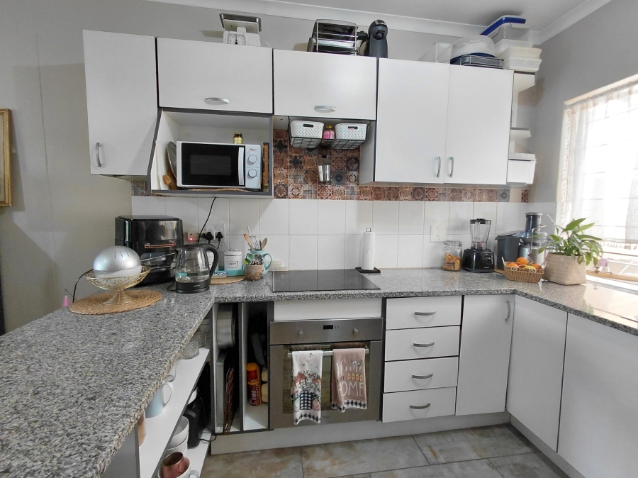 2 Bedroom Property for Sale in Wapadrand Gauteng