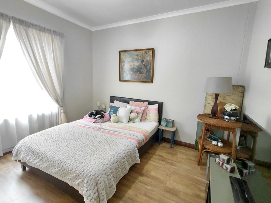 2 Bedroom Property for Sale in Wapadrand Gauteng