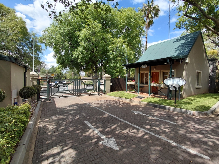 2 Bedroom Property for Sale in Wapadrand Gauteng
