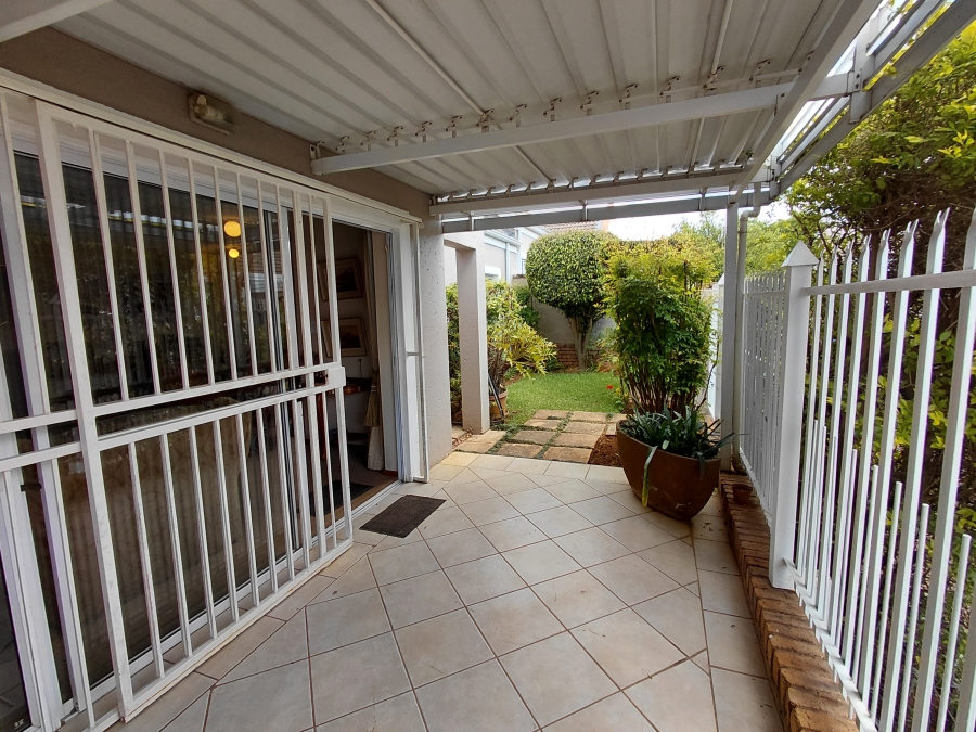 2 Bedroom Property for Sale in Willow Park Manor Gauteng