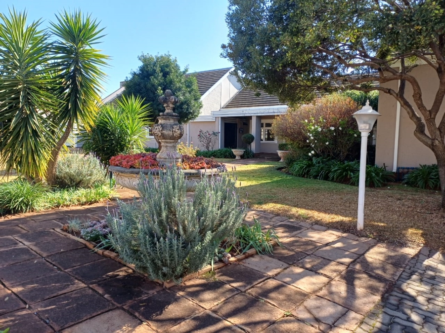 2 Bedroom Property for Sale in Willow Park Manor Gauteng