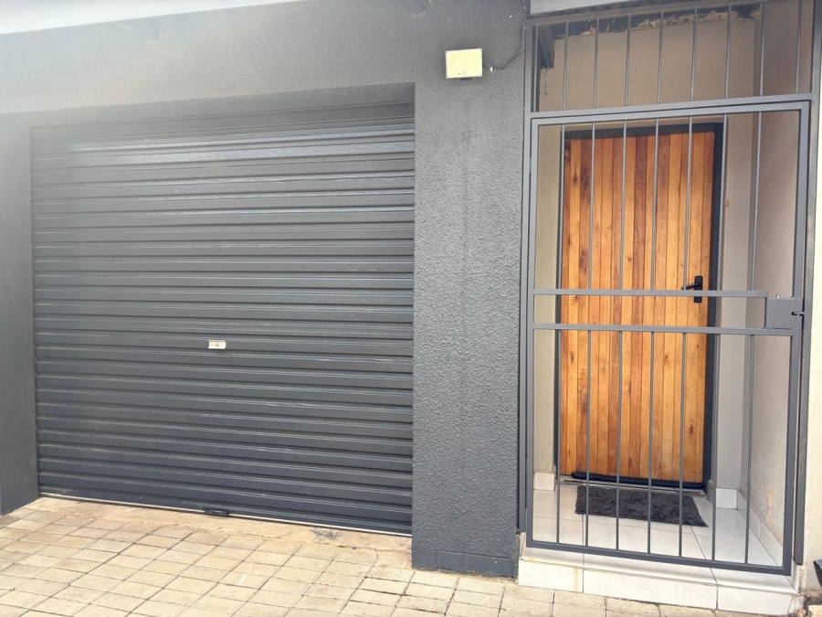 1 Bedroom Property for Sale in Moregloed Gauteng