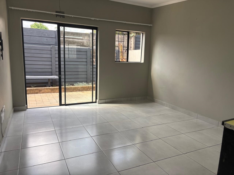 1 Bedroom Property for Sale in Moregloed Gauteng