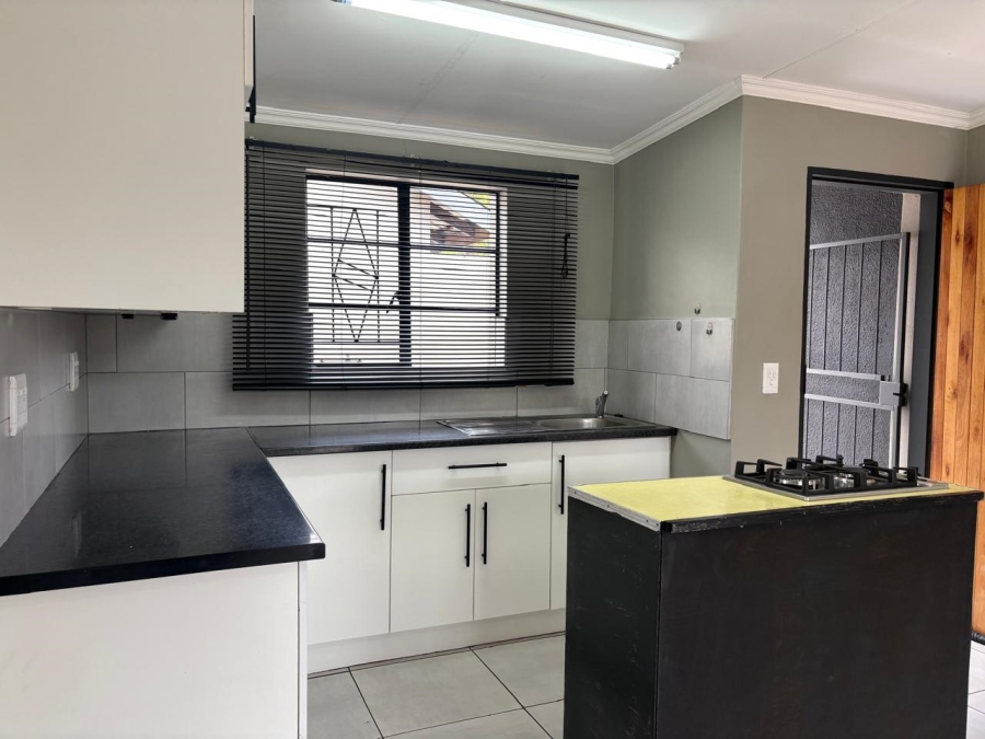 1 Bedroom Property for Sale in Moregloed Gauteng