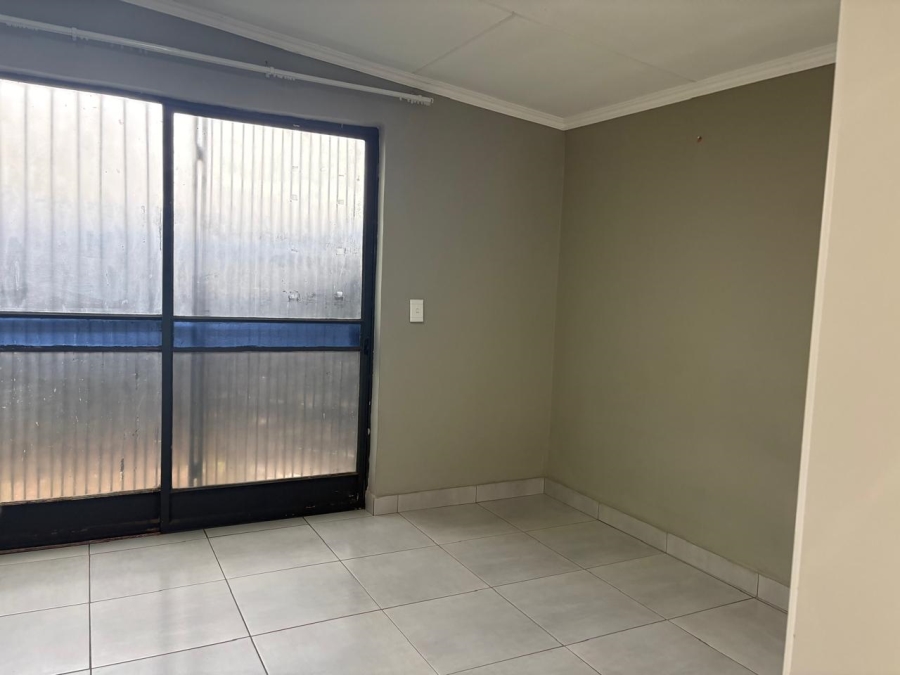 1 Bedroom Property for Sale in Moregloed Gauteng