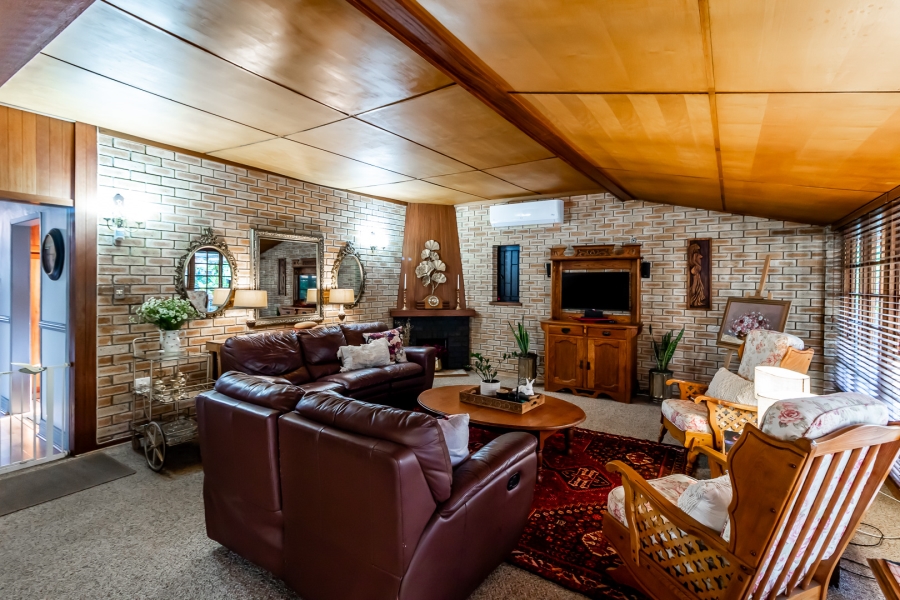 4 Bedroom Property for Sale in Rietondale Gauteng