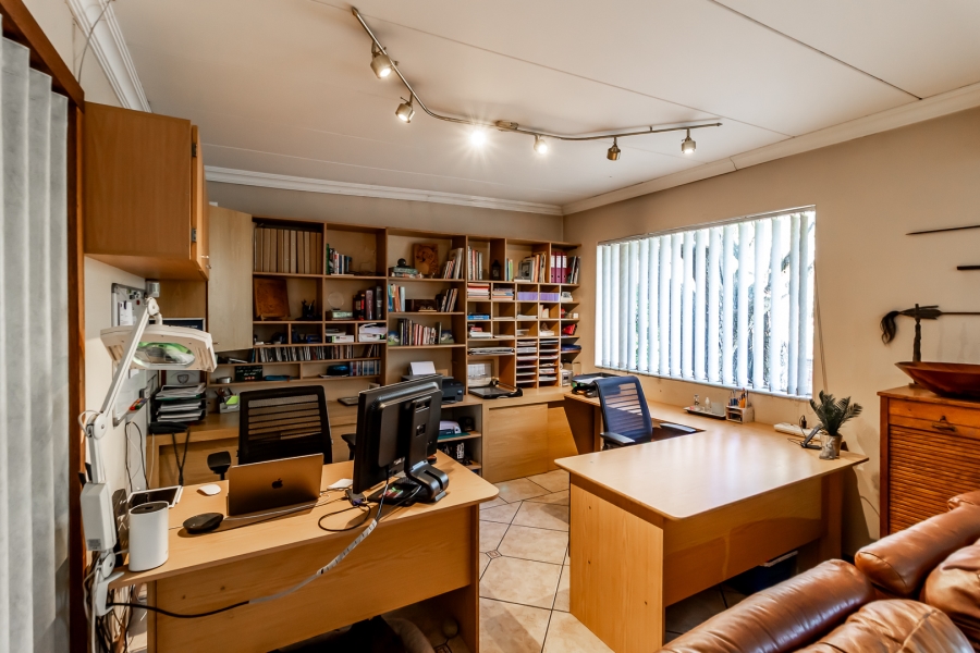4 Bedroom Property for Sale in Rietondale Gauteng