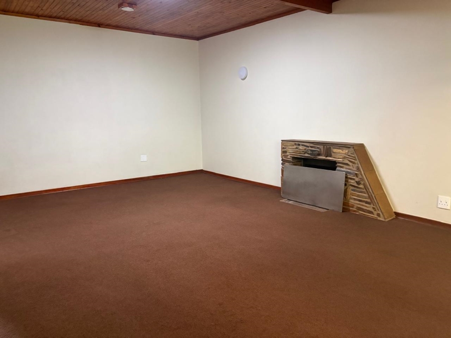 To Let 3 Bedroom Property for Rent in East Lynne Gauteng