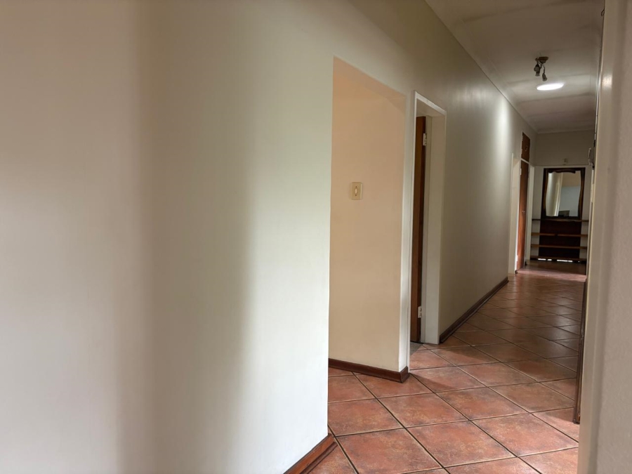 To Let 3 Bedroom Property for Rent in East Lynne Gauteng