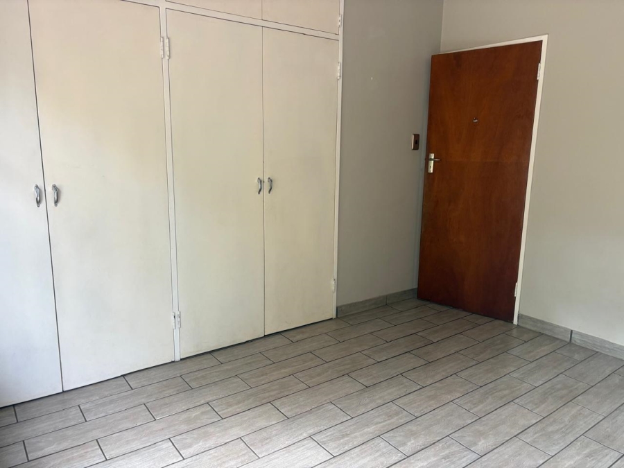 To Let 3 Bedroom Property for Rent in East Lynne Gauteng