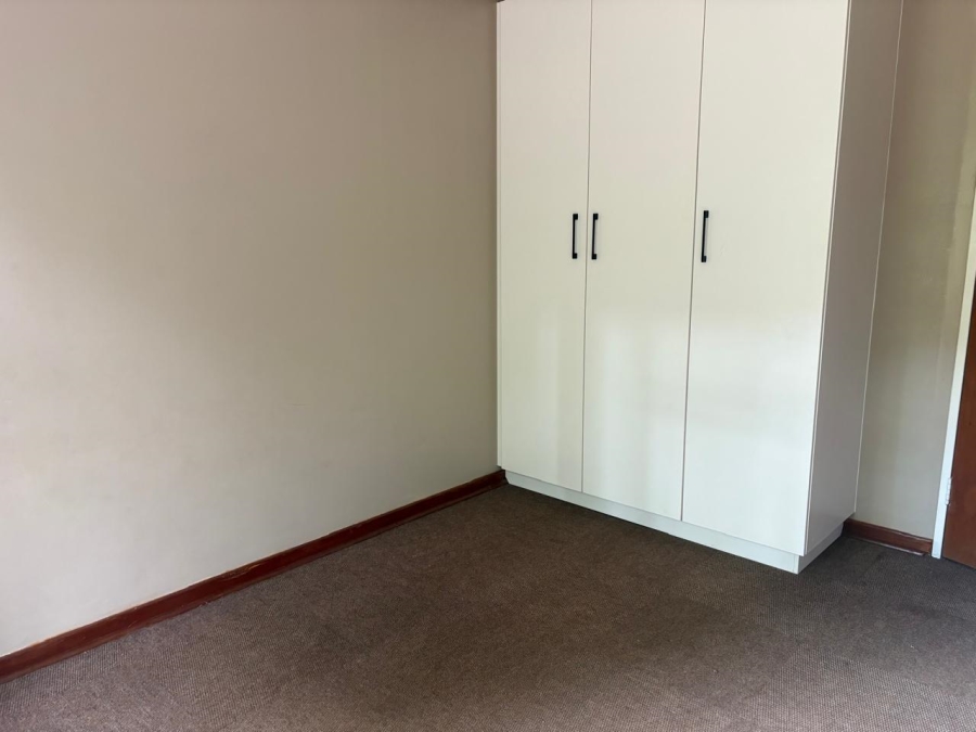 To Let 3 Bedroom Property for Rent in East Lynne Gauteng