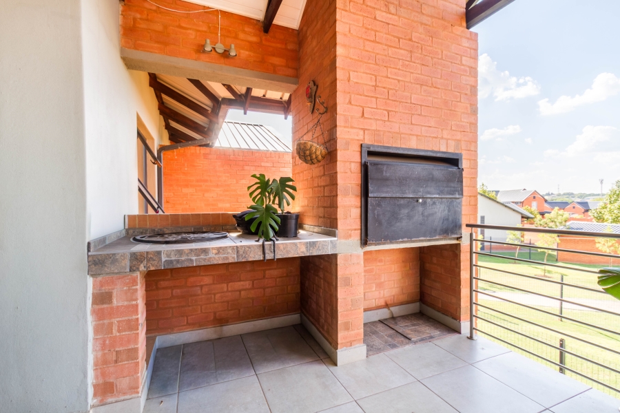 2 Bedroom Property for Sale in Six Fountains Residential Estate Gauteng