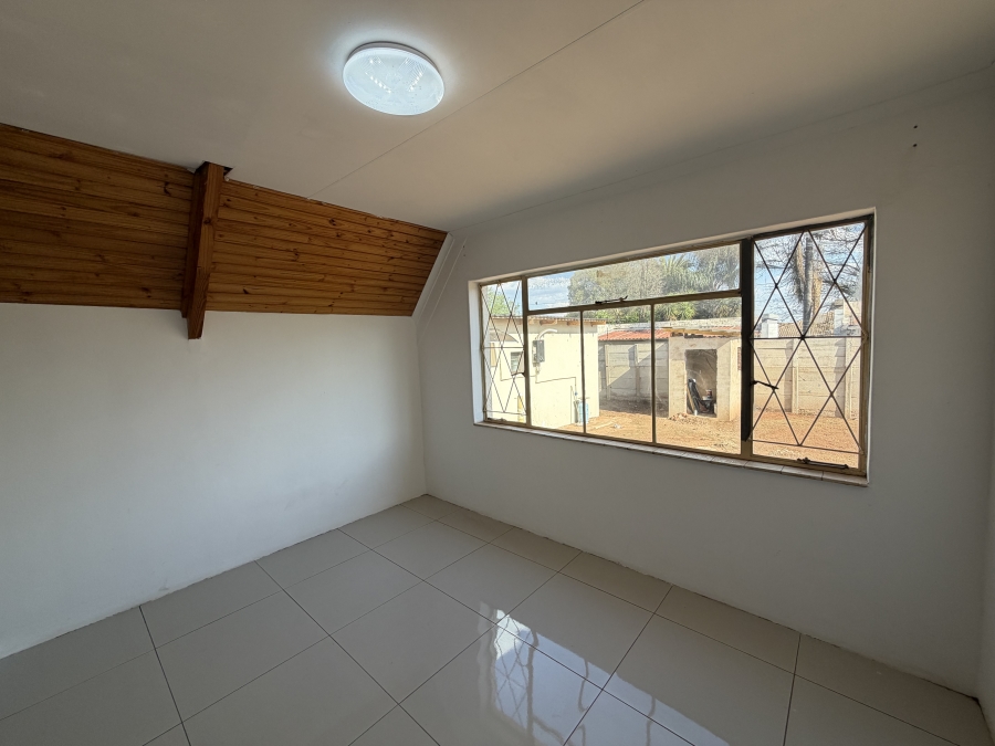To Let 2 Bedroom Property for Rent in Erasmia Gauteng