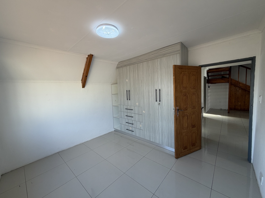 To Let 2 Bedroom Property for Rent in Erasmia Gauteng