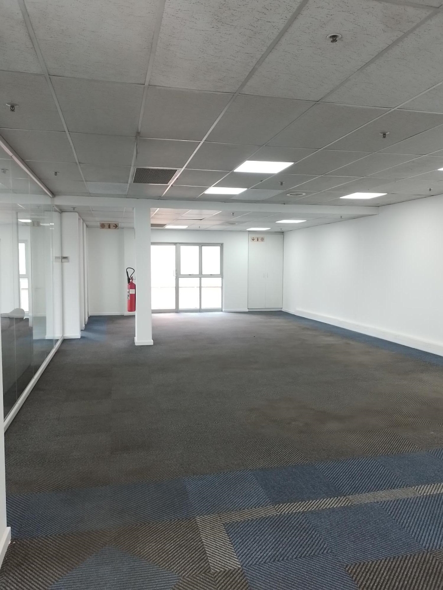 To Let Commercial Property for Rent in Longmeadow Gauteng