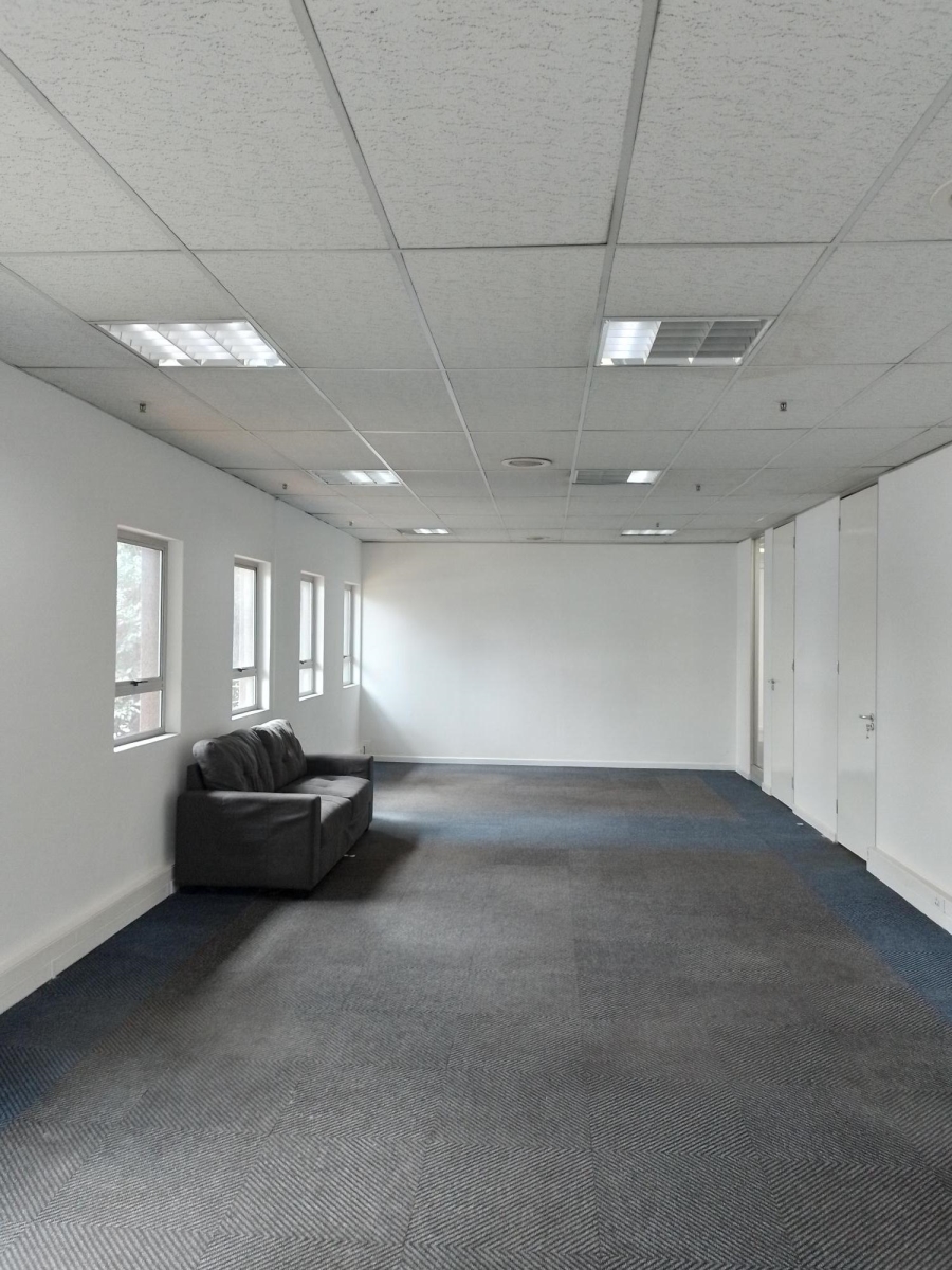 To Let Commercial Property for Rent in Longmeadow Gauteng