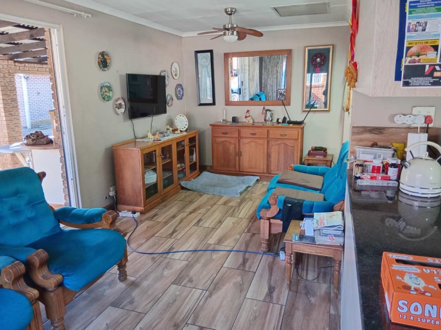 To Let 1 Bedroom Property for Rent in Cresslawn Gauteng