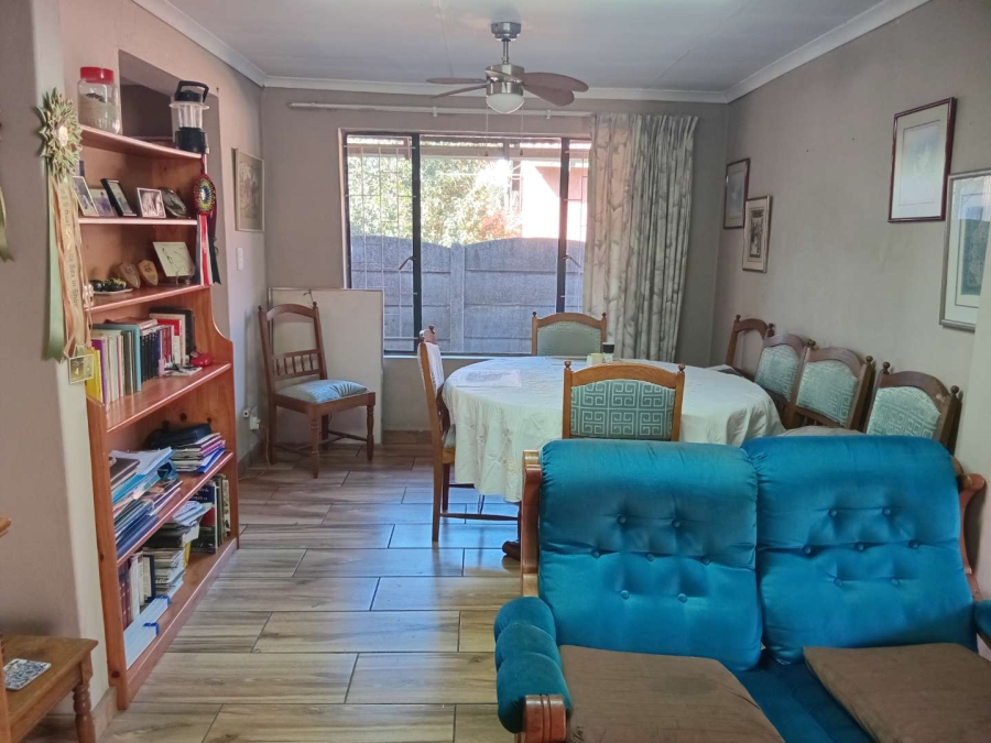 To Let 1 Bedroom Property for Rent in Cresslawn Gauteng