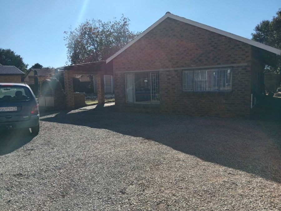 To Let 1 Bedroom Property for Rent in Cresslawn Gauteng