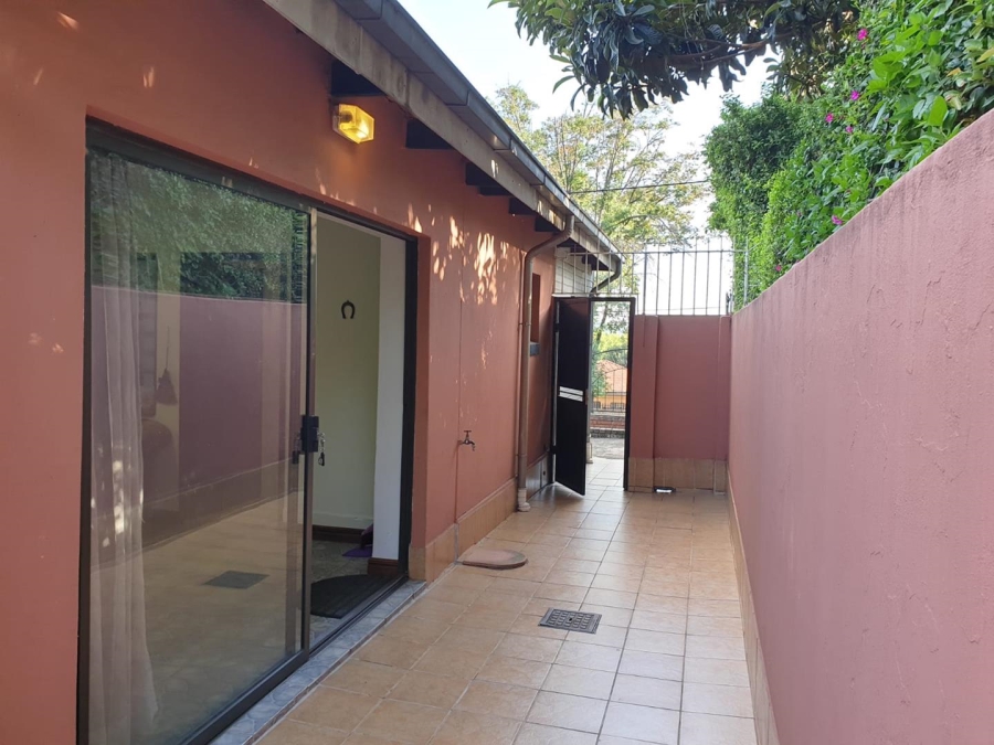 To Let 1 Bedroom Property for Rent in Cyrildene Gauteng