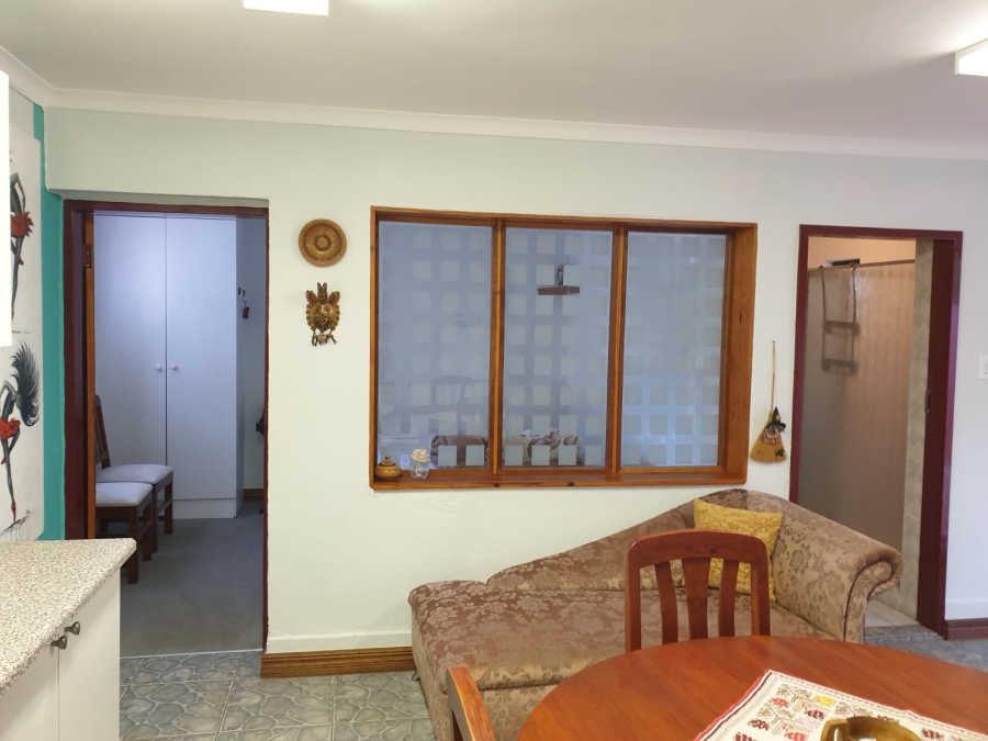 To Let 1 Bedroom Property for Rent in Cyrildene Gauteng