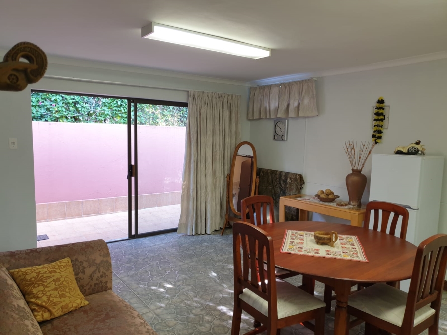 To Let 1 Bedroom Property for Rent in Cyrildene Gauteng