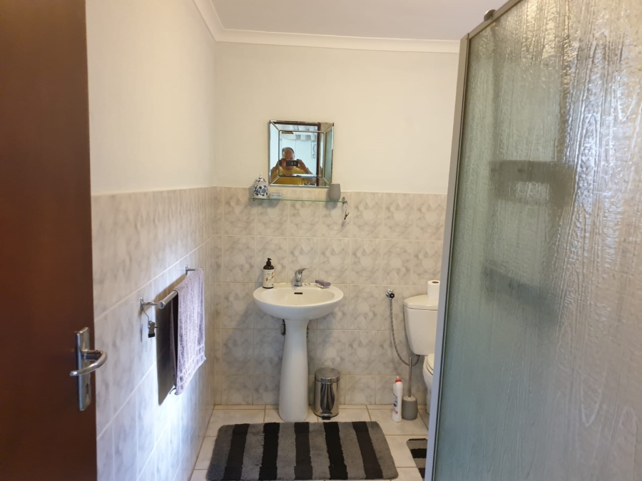 To Let 1 Bedroom Property for Rent in Cyrildene Gauteng