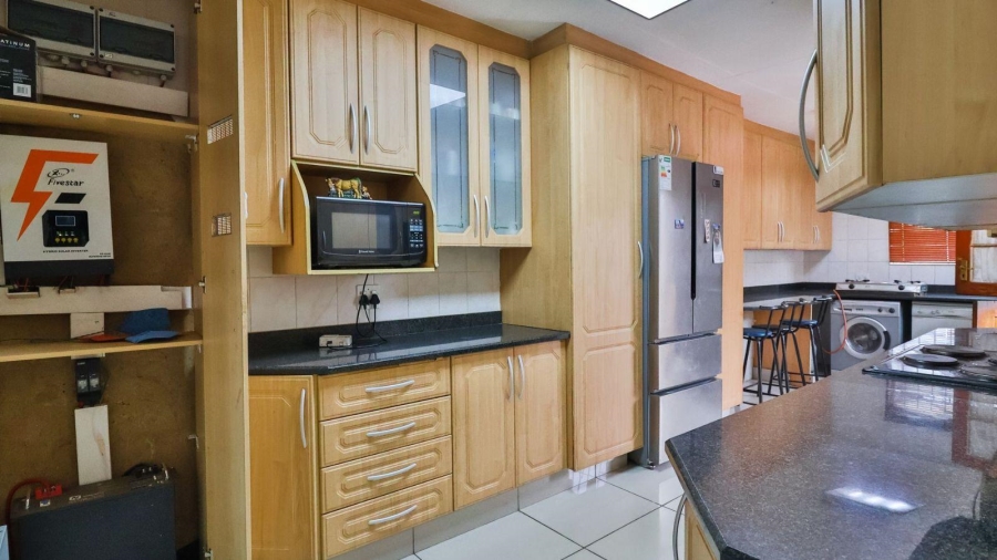 3 Bedroom Property for Sale in Mulbarton Gauteng