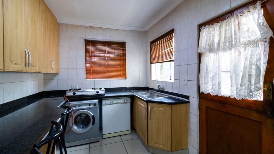 3 Bedroom Property for Sale in Mulbarton Gauteng