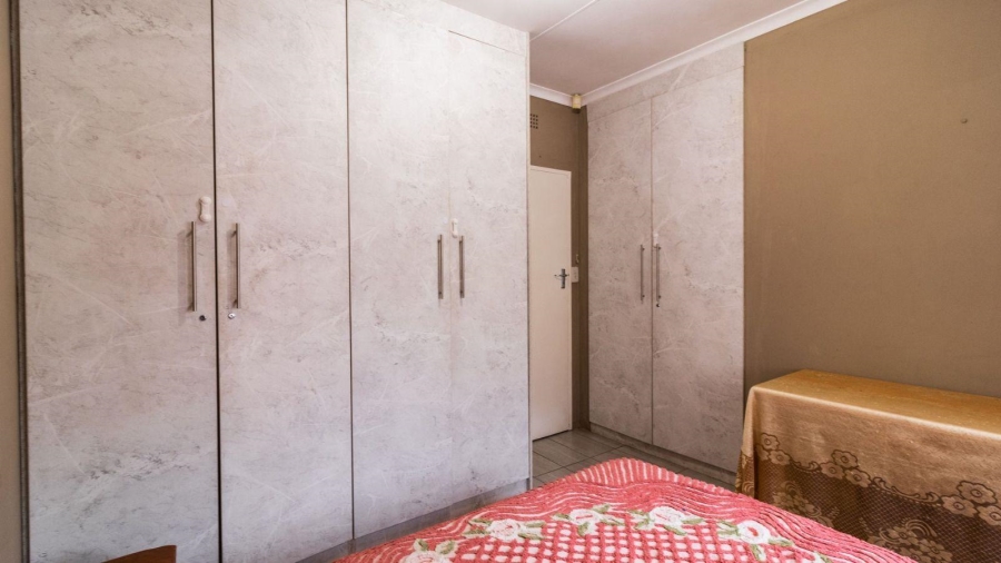 3 Bedroom Property for Sale in Mulbarton Gauteng