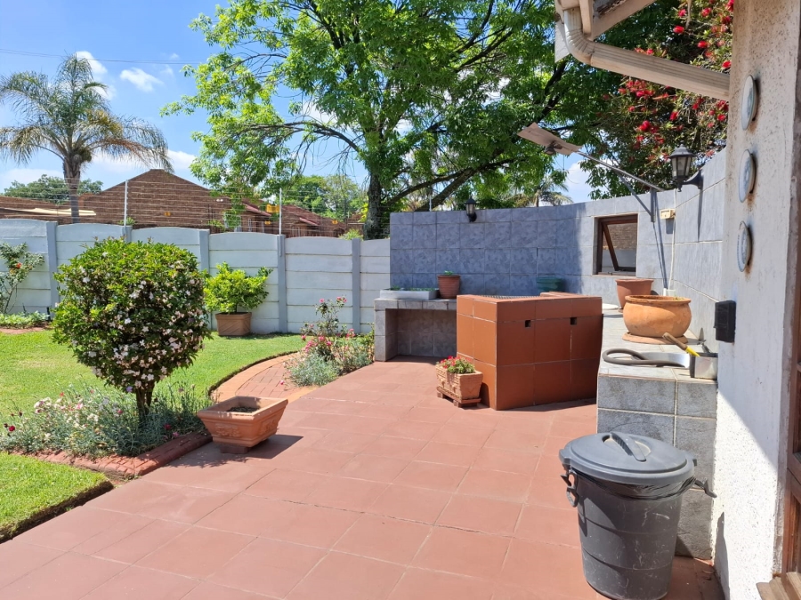 4 Bedroom Property for Sale in Lambton Gauteng