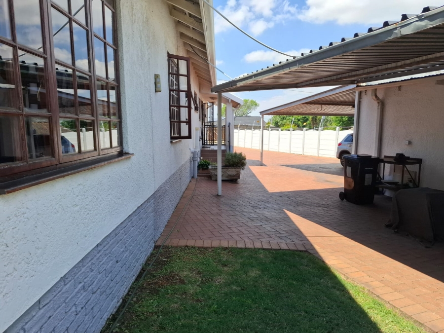 4 Bedroom Property for Sale in Lambton Gauteng