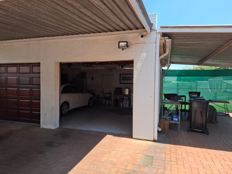 4 Bedroom Property for Sale in Lambton Gauteng