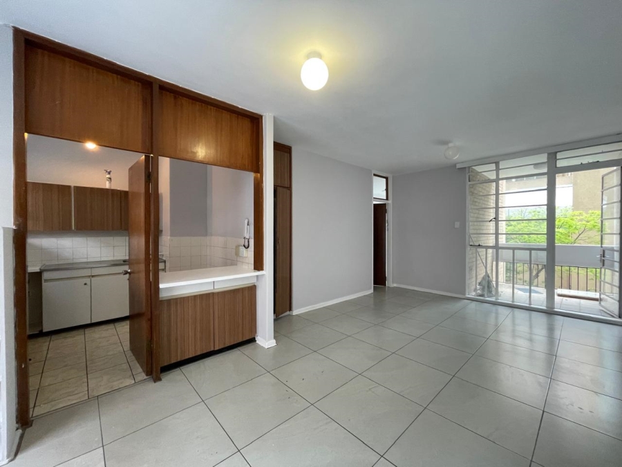 To Let 1 Bedroom Property for Rent in Braamfontein Gauteng