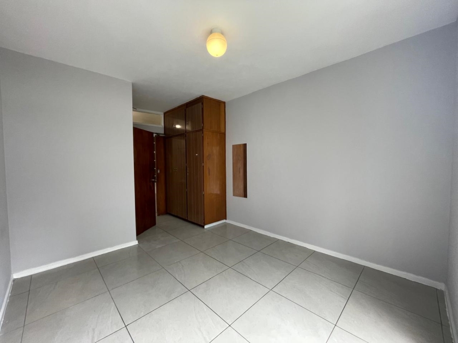 To Let 1 Bedroom Property for Rent in Braamfontein Gauteng