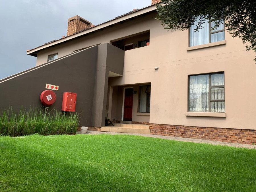 3 Bedroom Property for Sale in Alrode Gauteng