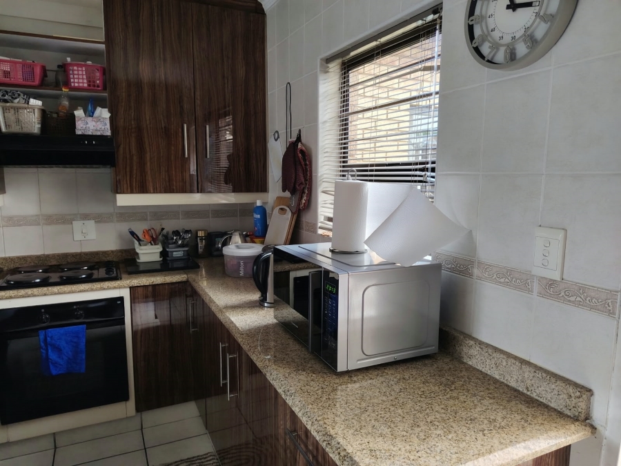 3 Bedroom Property for Sale in Bartlett Gauteng