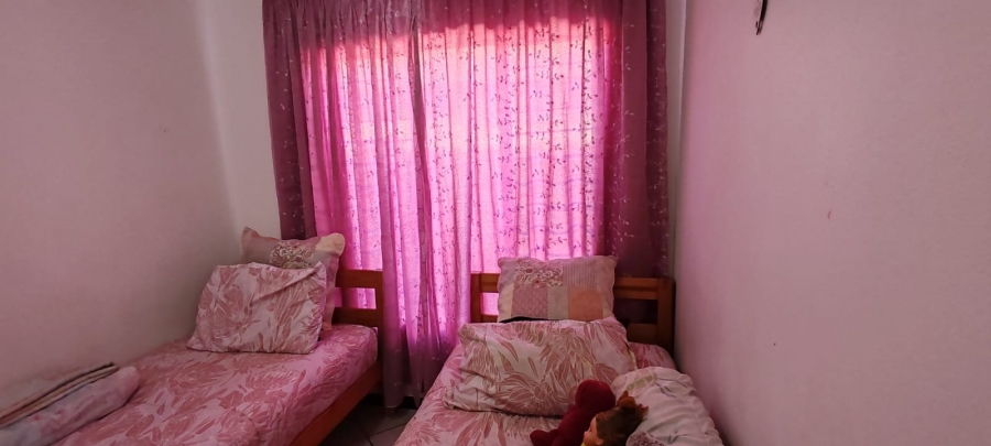 To Let 3 Bedroom Property for Rent in Cloverdene Gauteng