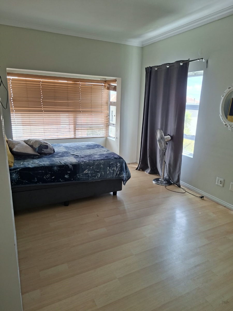 To Let 3 Bedroom Property for Rent in Greenstone Hill Gauteng